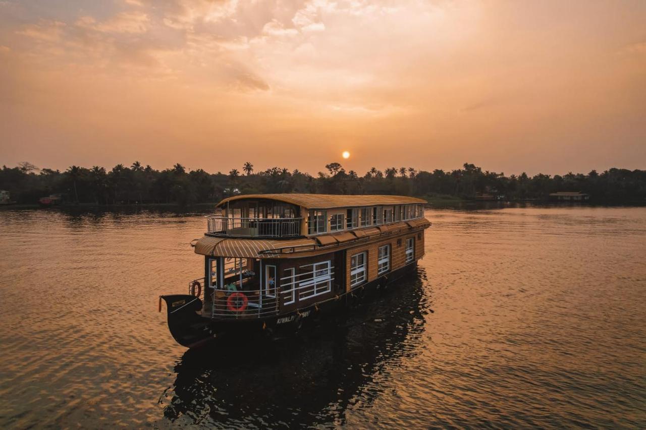 Venice Premium Houseboats Alleppey Alappuzha Ngoại thất bức ảnh