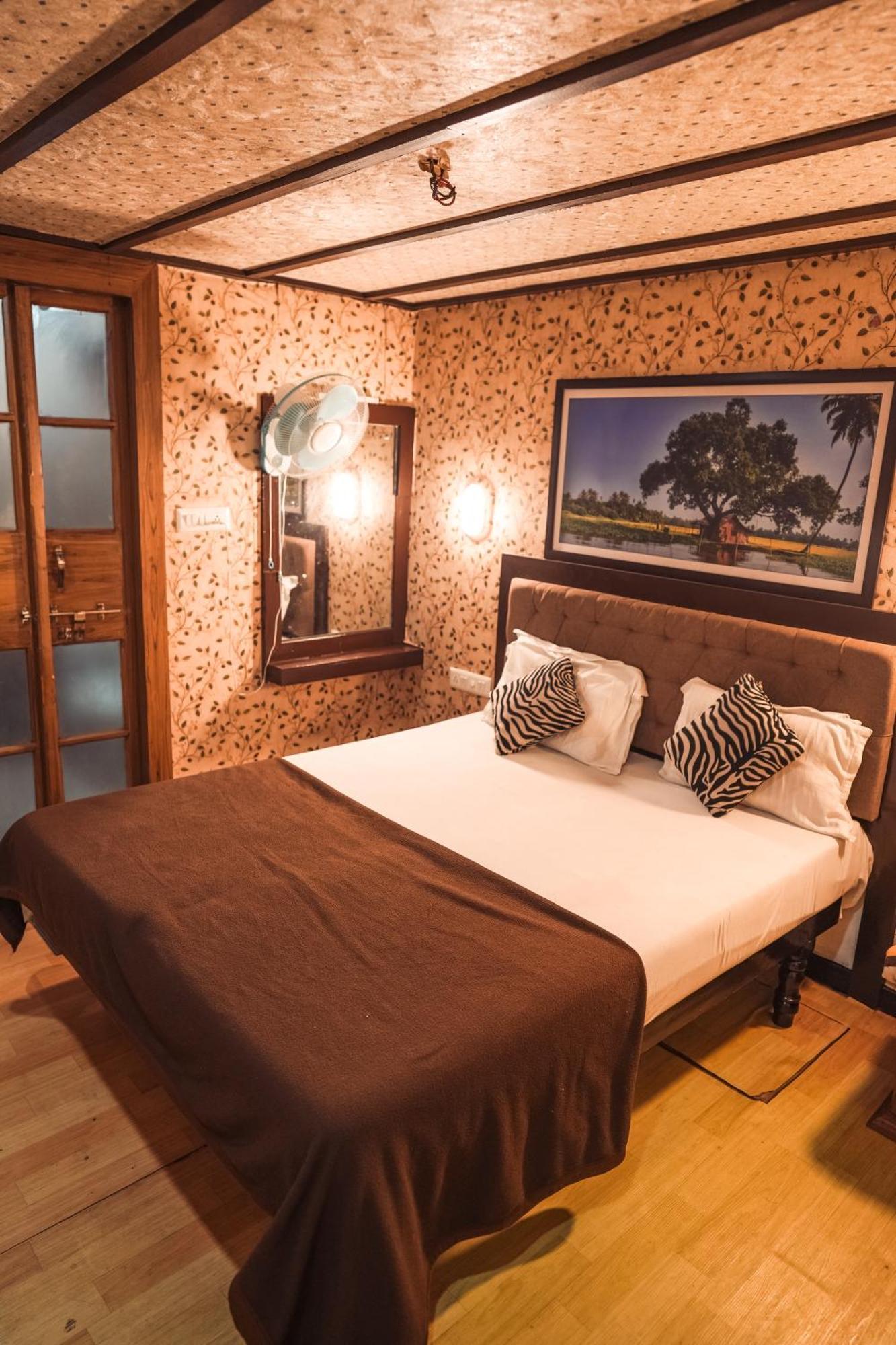 Venice Premium Houseboats Alleppey Alappuzha Ngoại thất bức ảnh