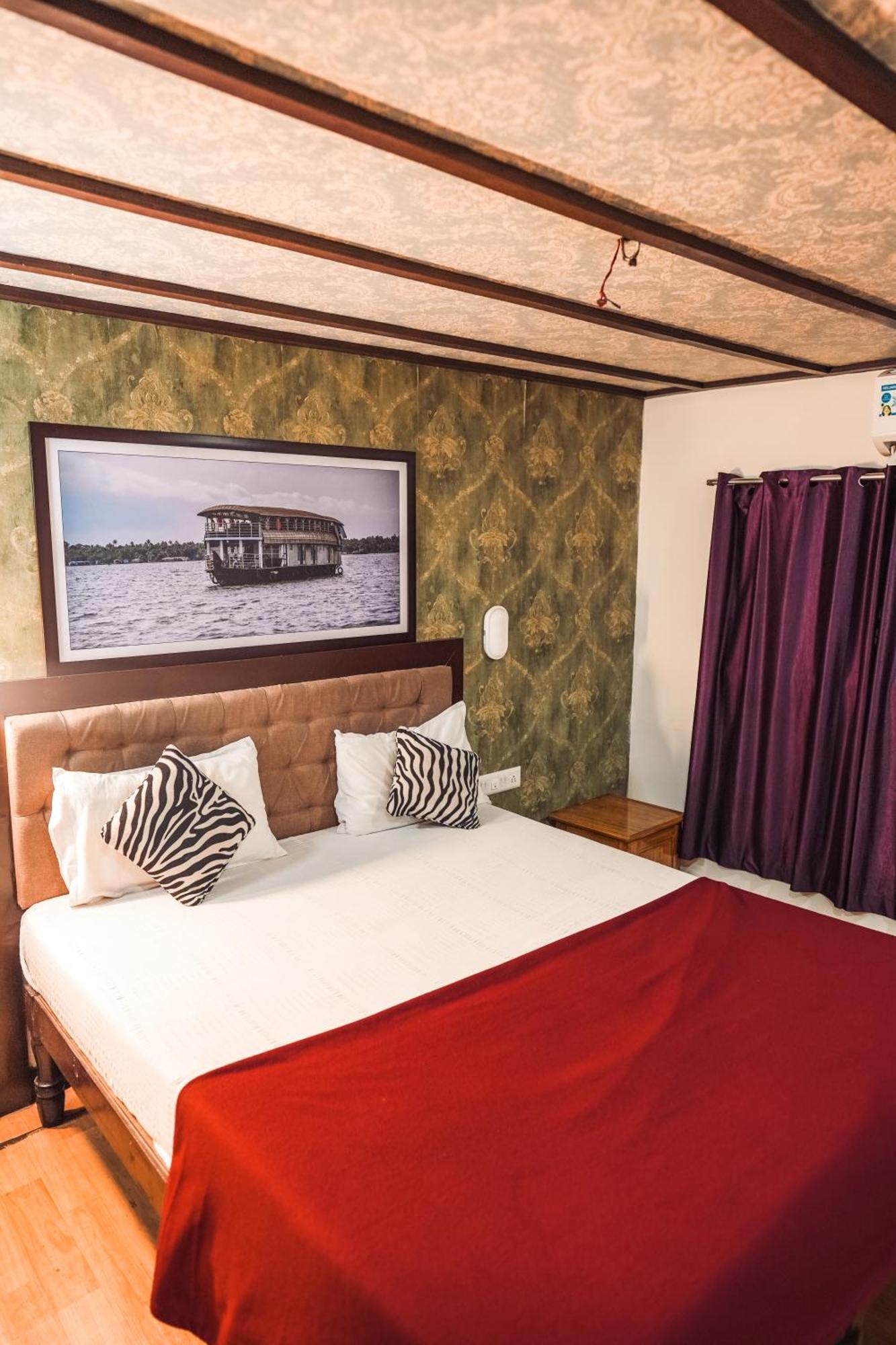 Venice Premium Houseboats Alleppey Alappuzha Ngoại thất bức ảnh