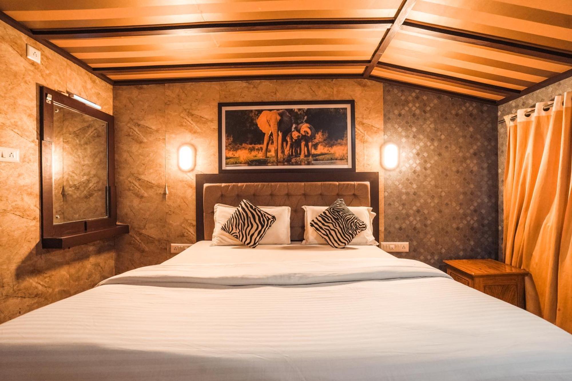 Venice Premium Houseboats Alleppey Alappuzha Ngoại thất bức ảnh