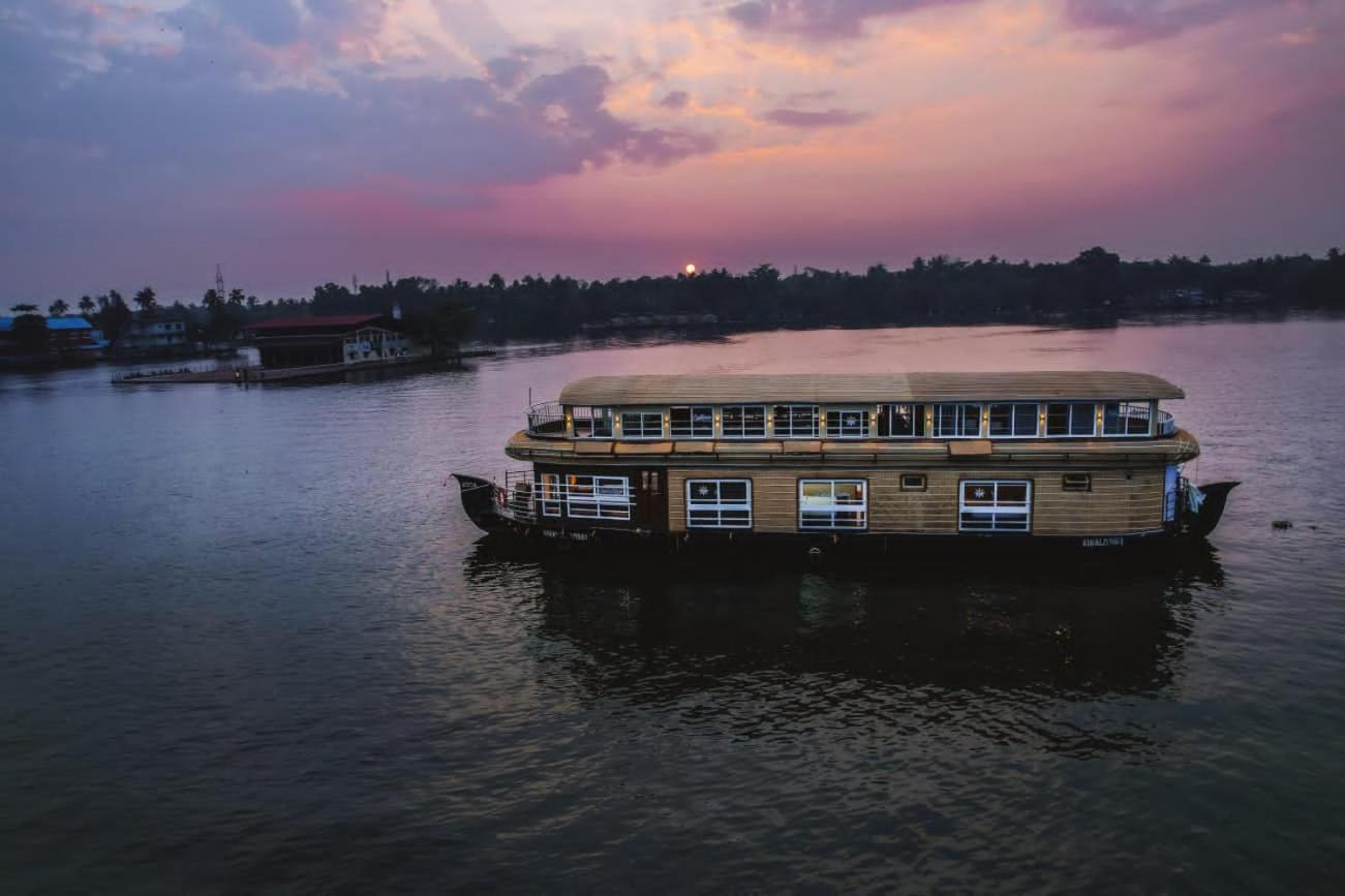 Venice Premium Houseboats Alleppey Alappuzha Ngoại thất bức ảnh