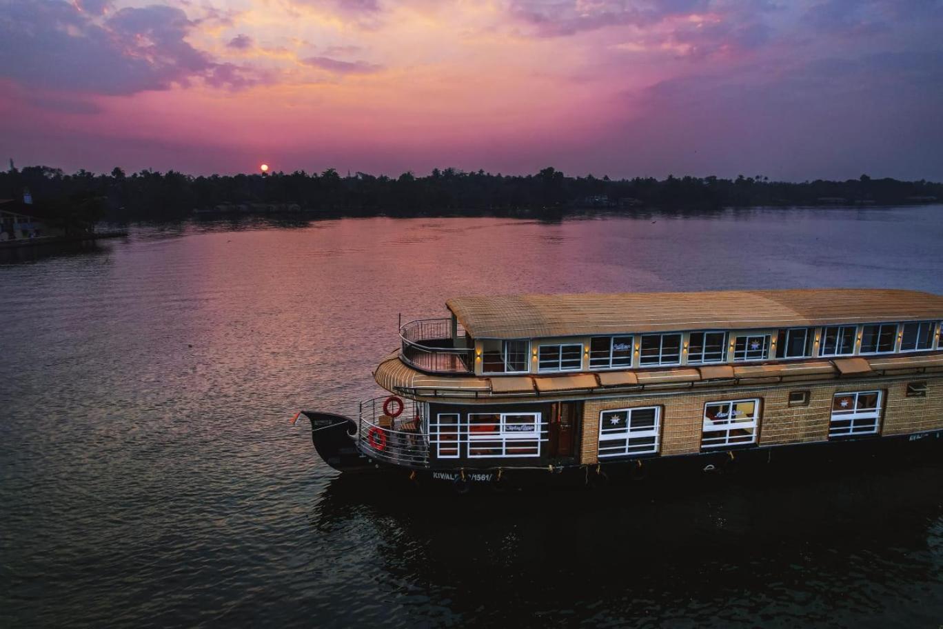 Venice Premium Houseboats Alleppey Alappuzha Ngoại thất bức ảnh