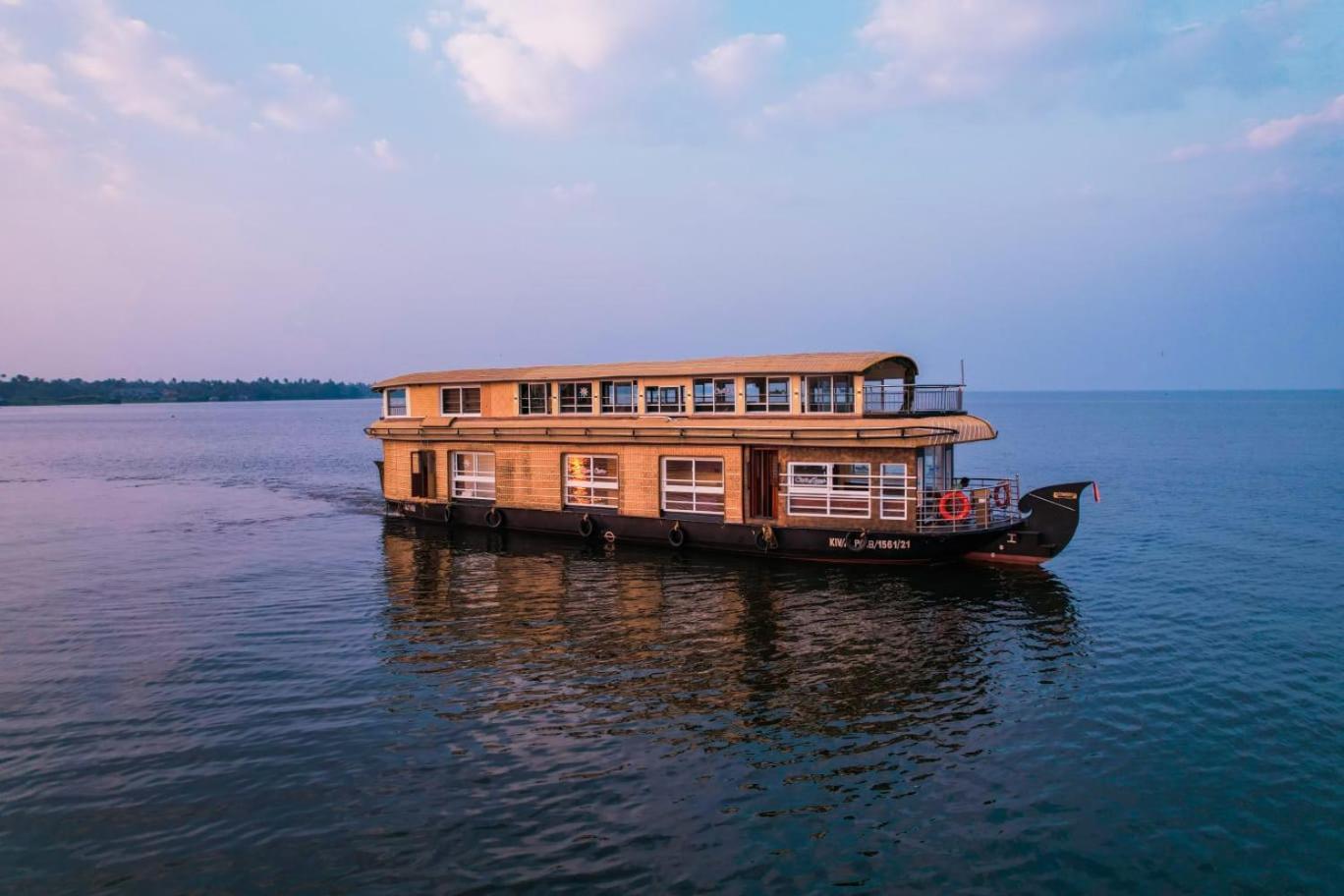 Venice Premium Houseboats Alleppey Alappuzha Ngoại thất bức ảnh