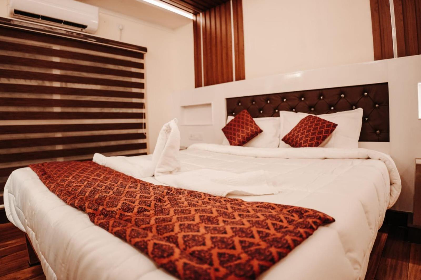 Venice Premium Houseboats Alleppey Alappuzha Ngoại thất bức ảnh